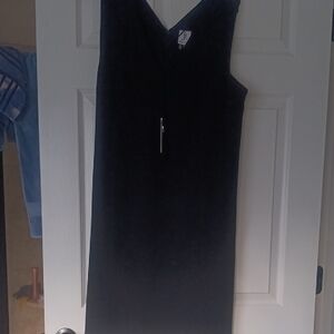 Elegant Black Sleeveless Dress
